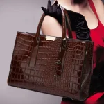 Women Vintage Zipper Design Crocodile Pattern Large Capacity PU Handle Bag - Image 3