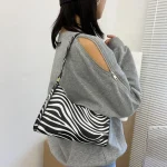Women Chic Zipper Design Zebra Leopard Cow Pattern PU Underarm Bag - Image 5